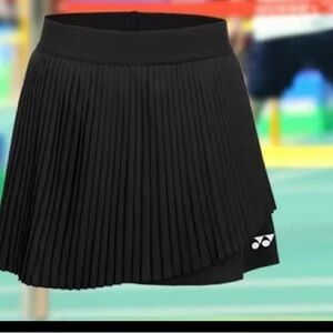 Yonex Elegant Black Pleated Skirt M